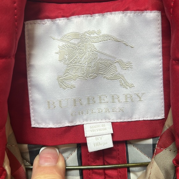 Burberry Girls 5y Quilted Barn Jacket - Picture 5 of 6